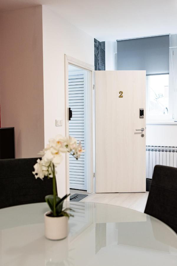 Apartmani Park Maksimir-Rebro Zagreb Ngoại thất bức ảnh