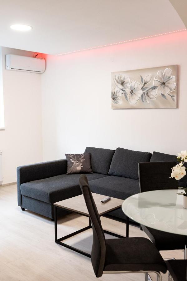 Apartmani Park Maksimir-Rebro Zagreb Ngoại thất bức ảnh